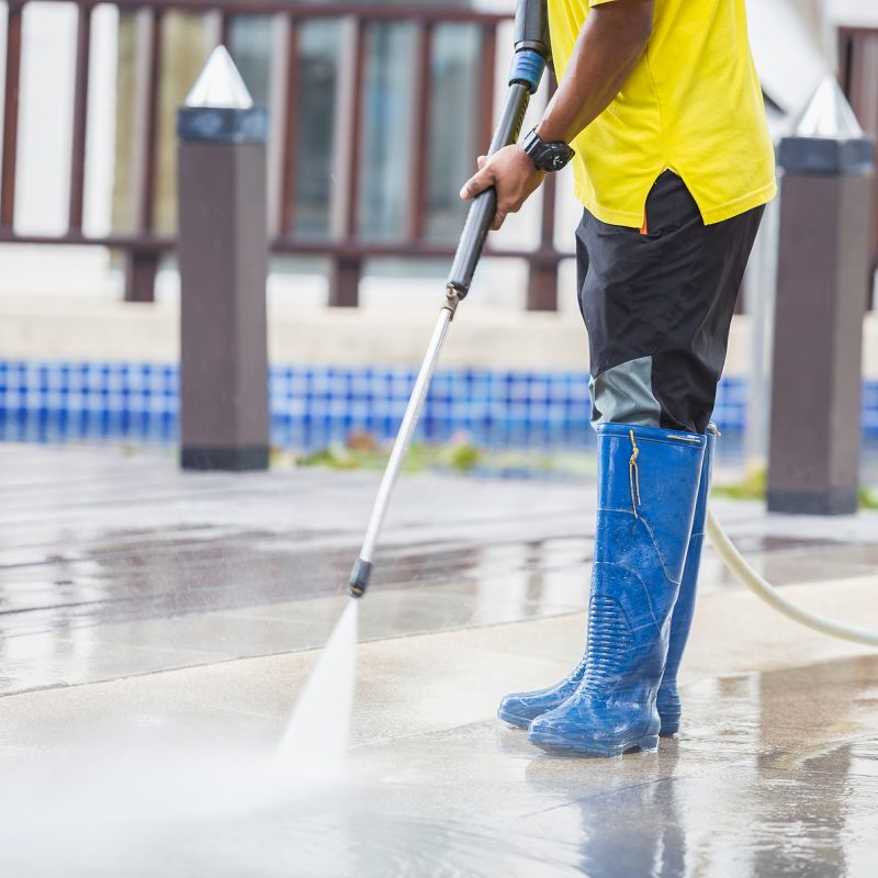 Outdoor floor cleaning with high pressure water jet